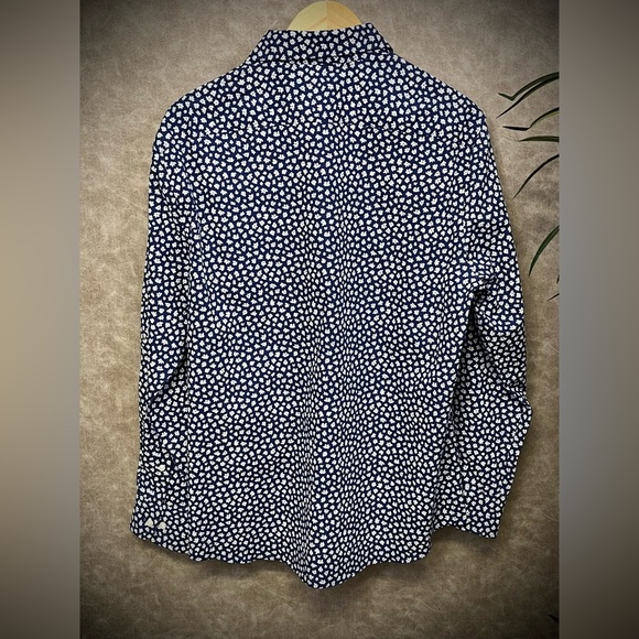 TOMMY HILFIGER Casual Button Down - Picture 2 of 11